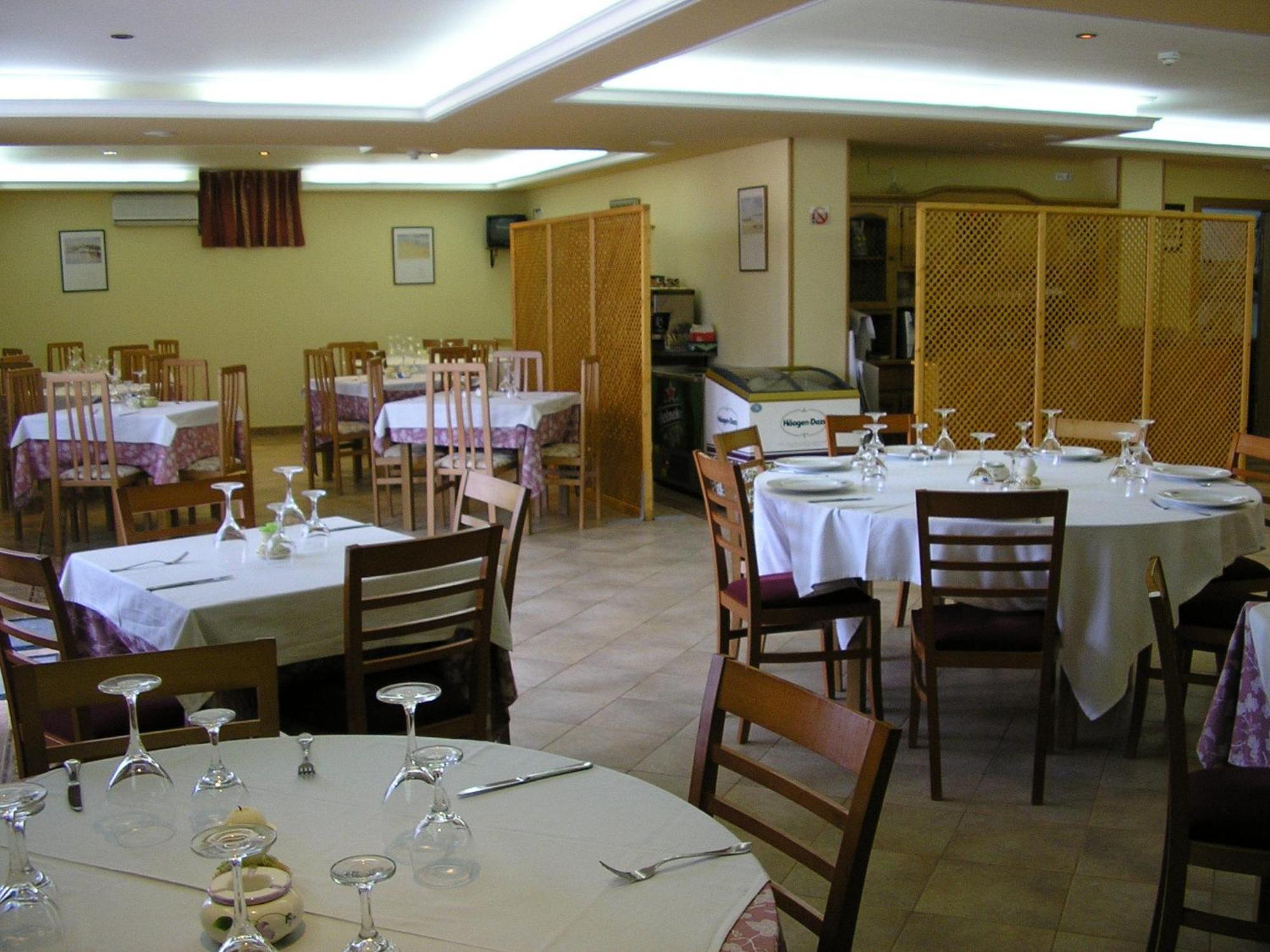 Hotel San Juan Revilla De Camargo Eksteriør bilde